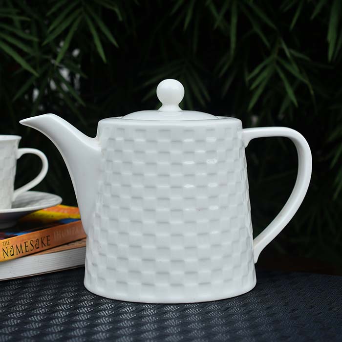 QUALITIER Tea pot White Cheque design