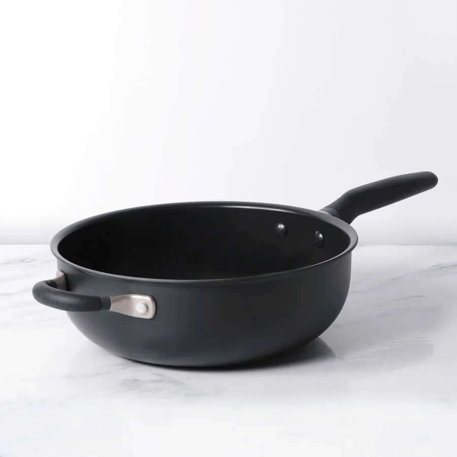 MEYER Accent Hardanodized Nonstick Chef Pan with Helper Handle  4.5 Liters Matte Black