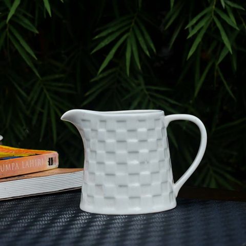 QUALITIER Creamer White Cheque design