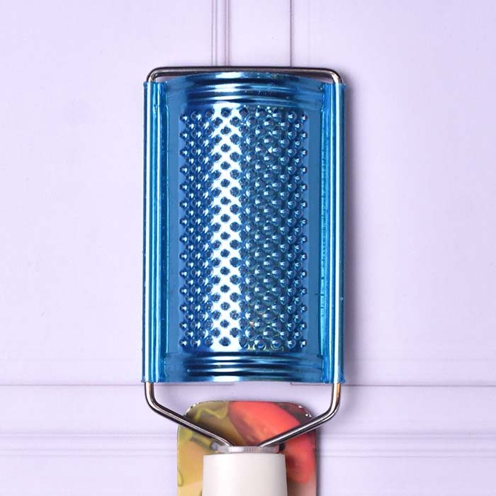 Cheese grater with White handle - photo 2