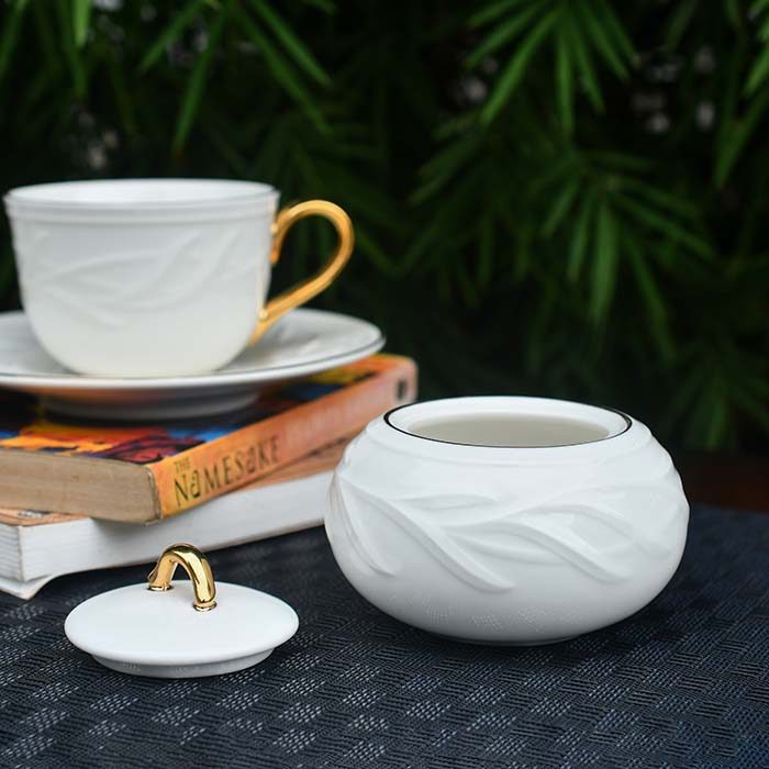 QUALITIER Sugar bowl White with Golden lid handle - photo 1