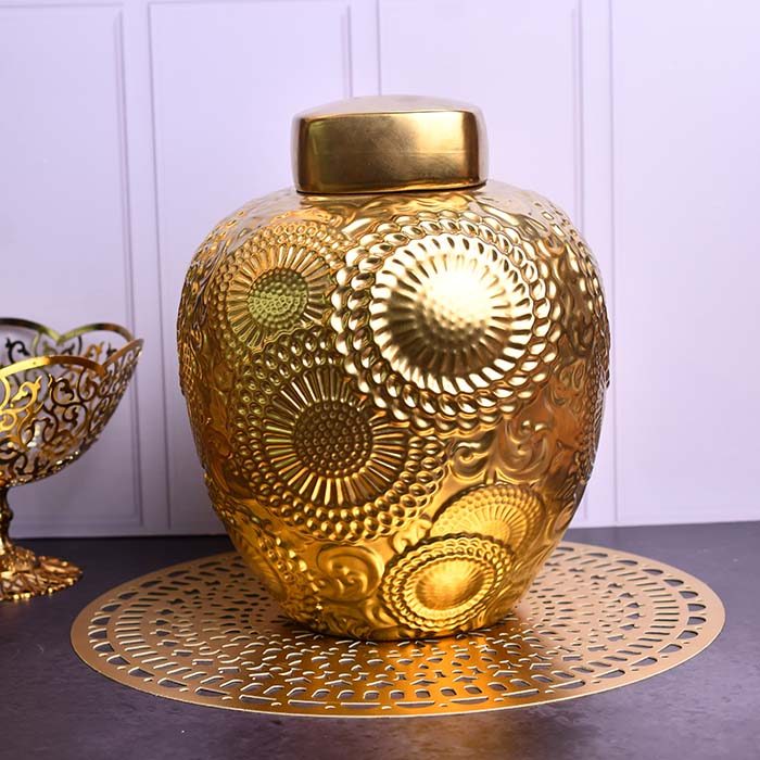 Ceramic Matt Gold Vase big with lid - photo 1