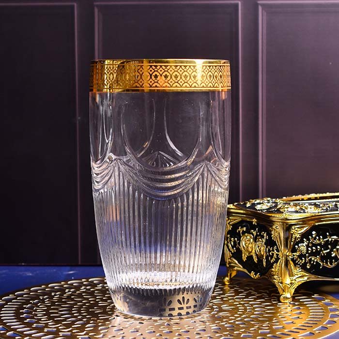 Flower vase with Gold detail and glass design - photo 1