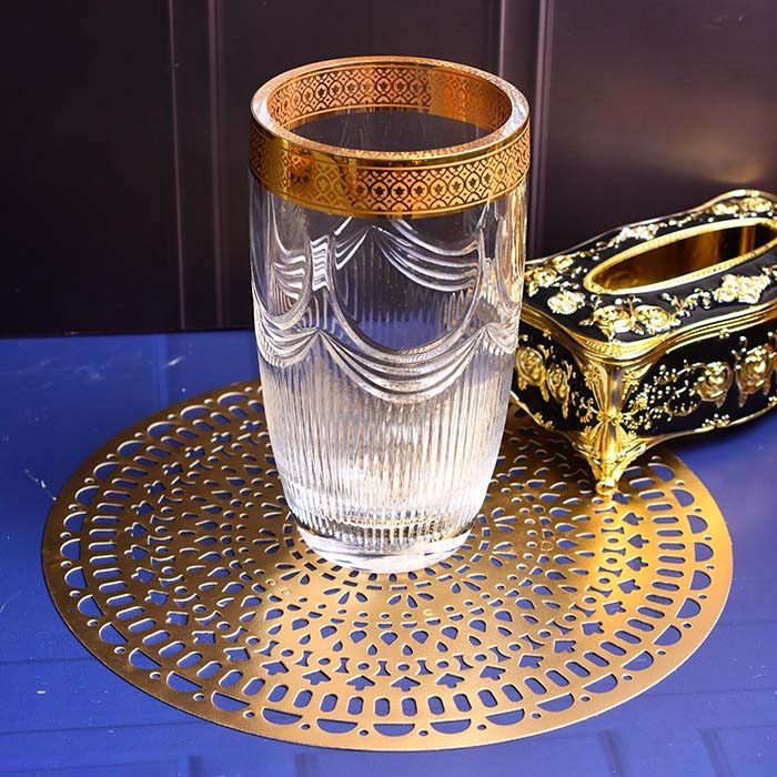 Flower vase with Gold detail and glass design - photo 3
