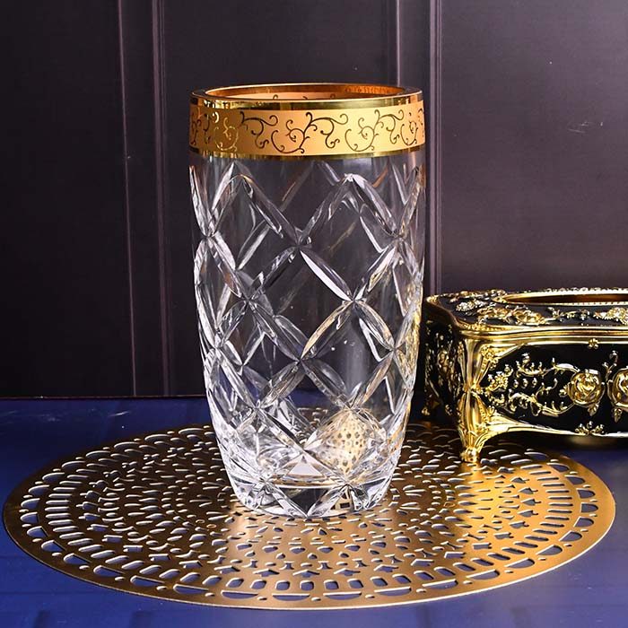 Flower vase with Gold detail and glass design cross - photo 2