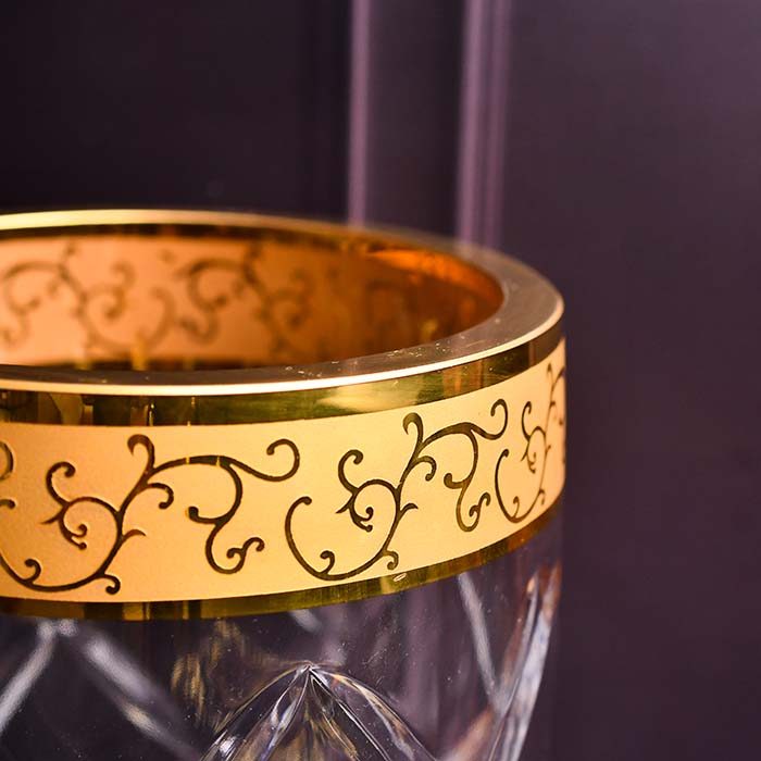 Flower vase with Gold detail and glass design cross - photo 3