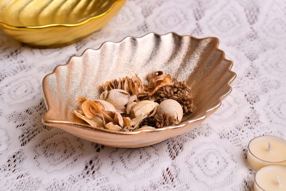Bowl Rose leaf shaped 9 INCH - photo 1