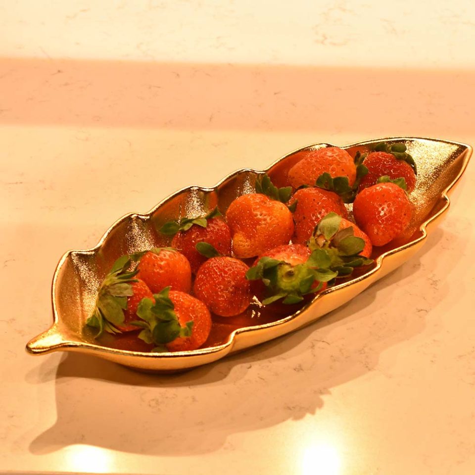 Serving platter Leaf shaped Gold 12 INCH YSP2519 - photo 2