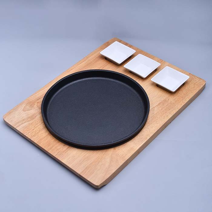 Cast Iron sizzler pan with wooden base and ceramic dips - photo 1